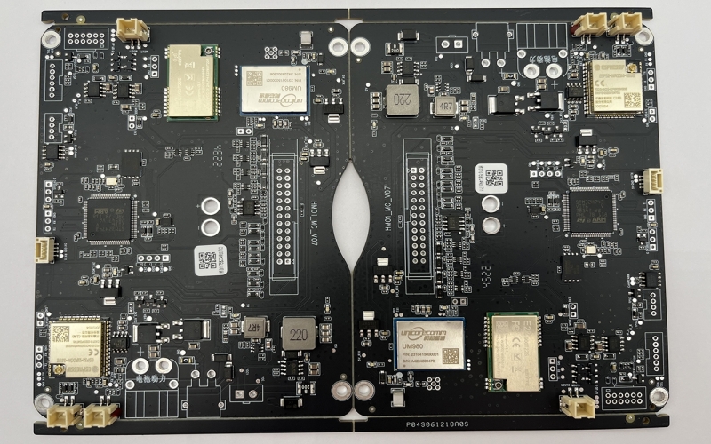 SMT贴片加工手工点胶和自动点胶的区别及PCBA加工品质升级的关键抉择？